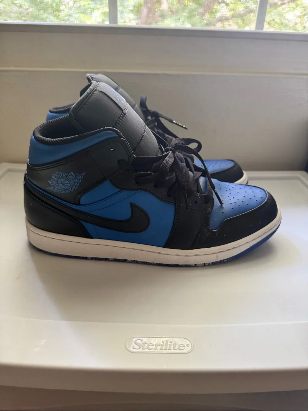 Jordan High Top Sneakers - Black & Blue